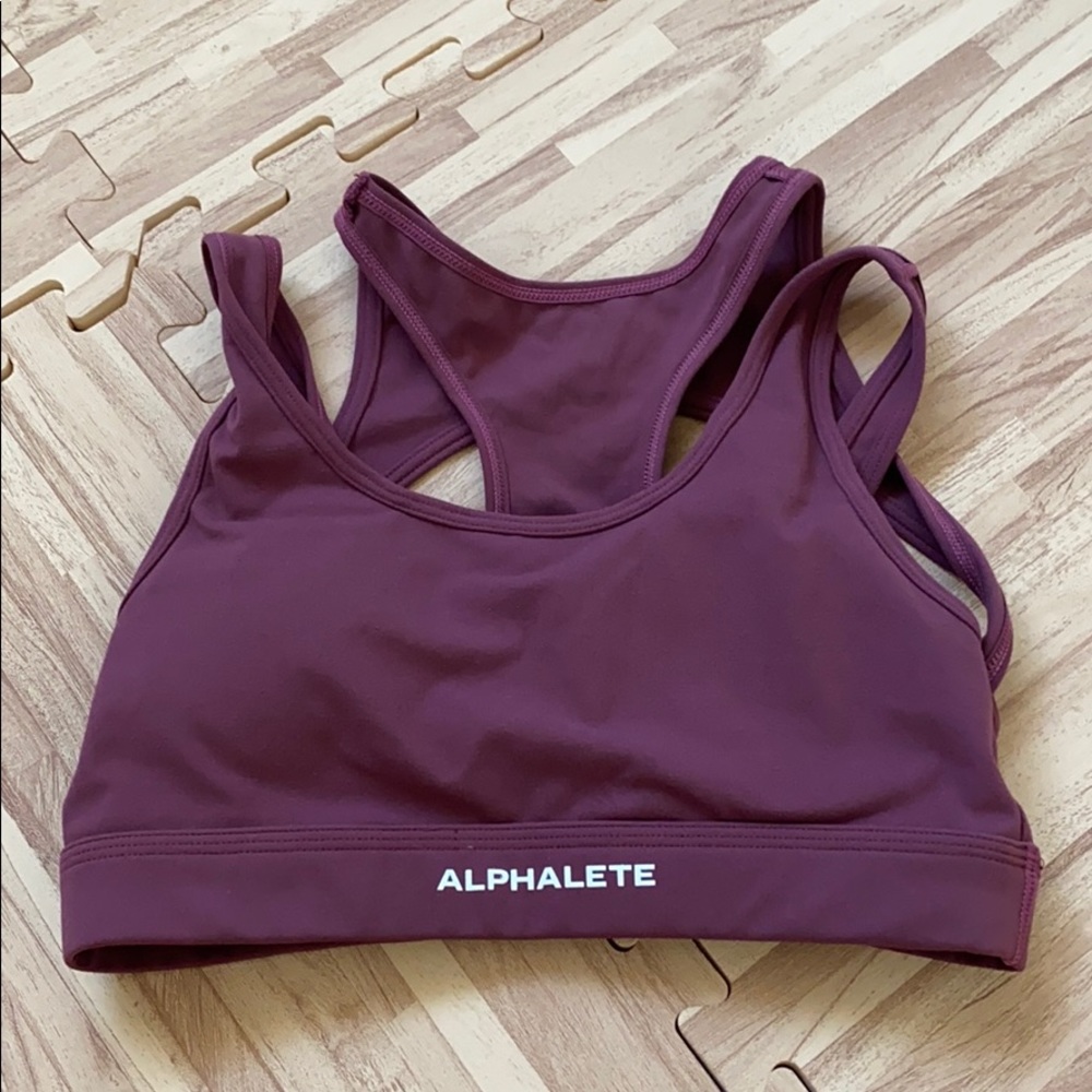 Alphalete Surface Keyhole Bra - XS